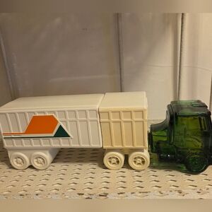 Avon Highway King Wild Country After Shave & Talc Bottle Tractor Trailer Trucker